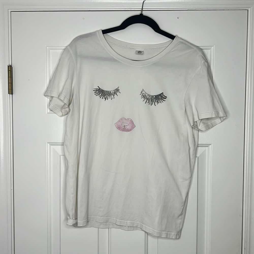 Eyelash and lips basic T